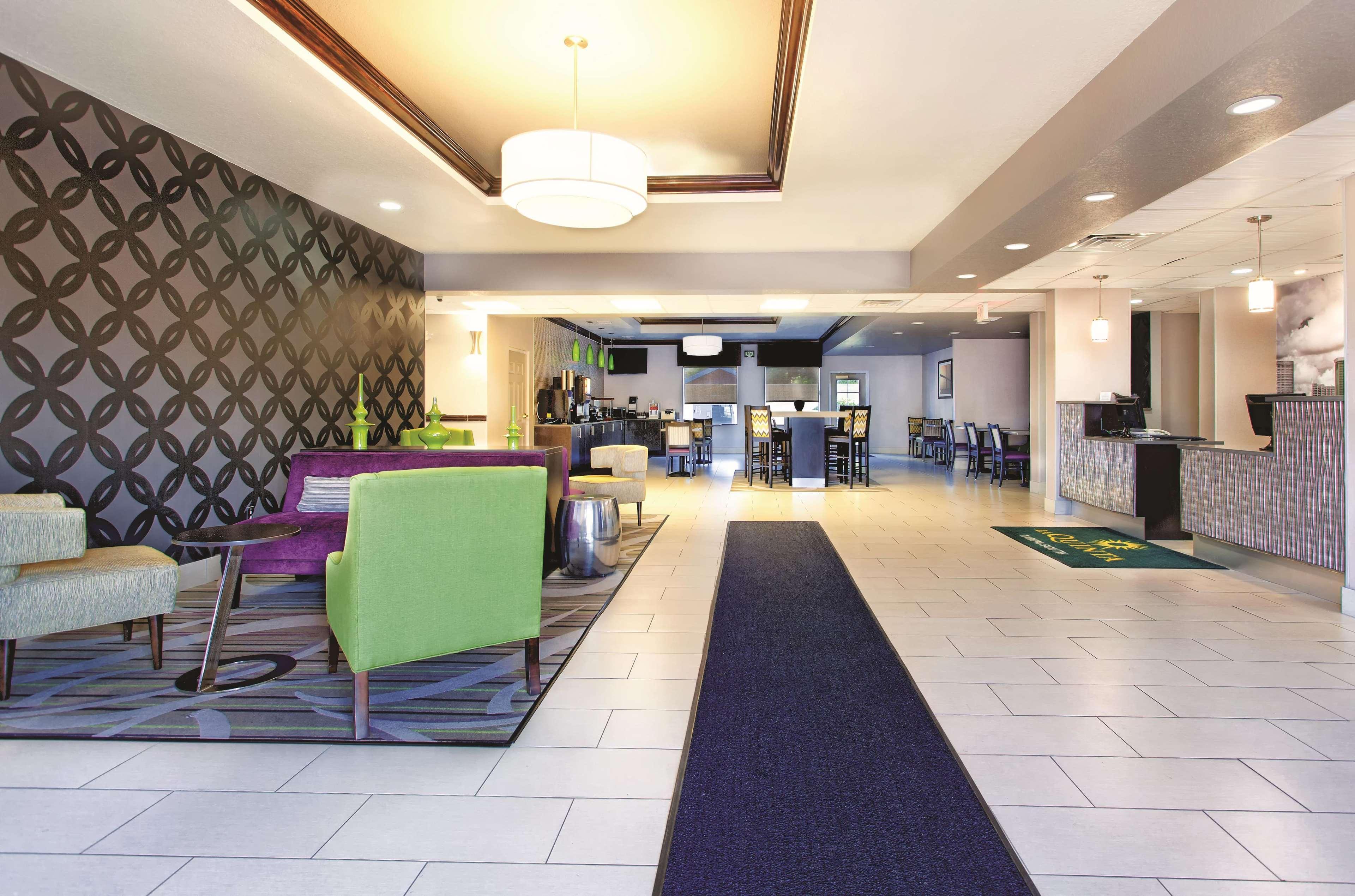 La Quinta By Wyndham Tampa Bay Area-Tampa South Hotell Exteriör bild